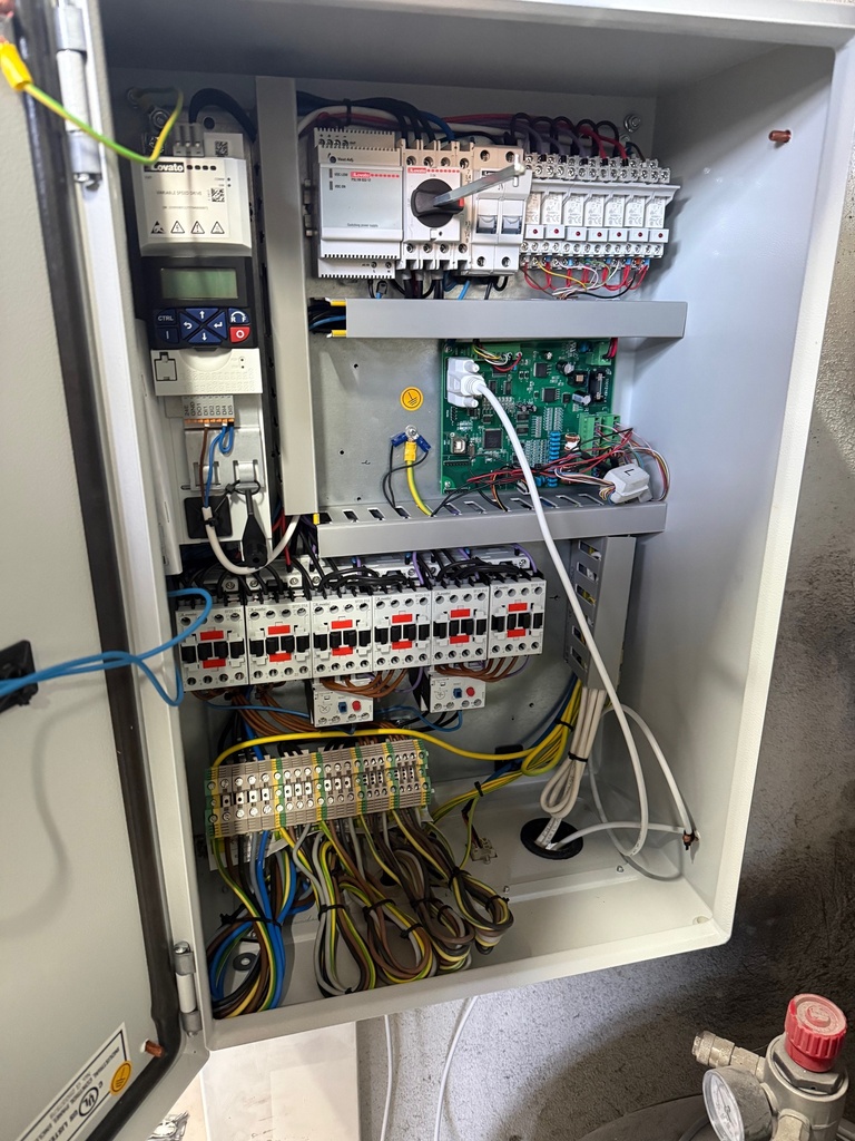 Exemple d'armoire électrique